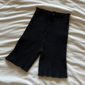 Are you am I tiiu bike shorts black ribbed
